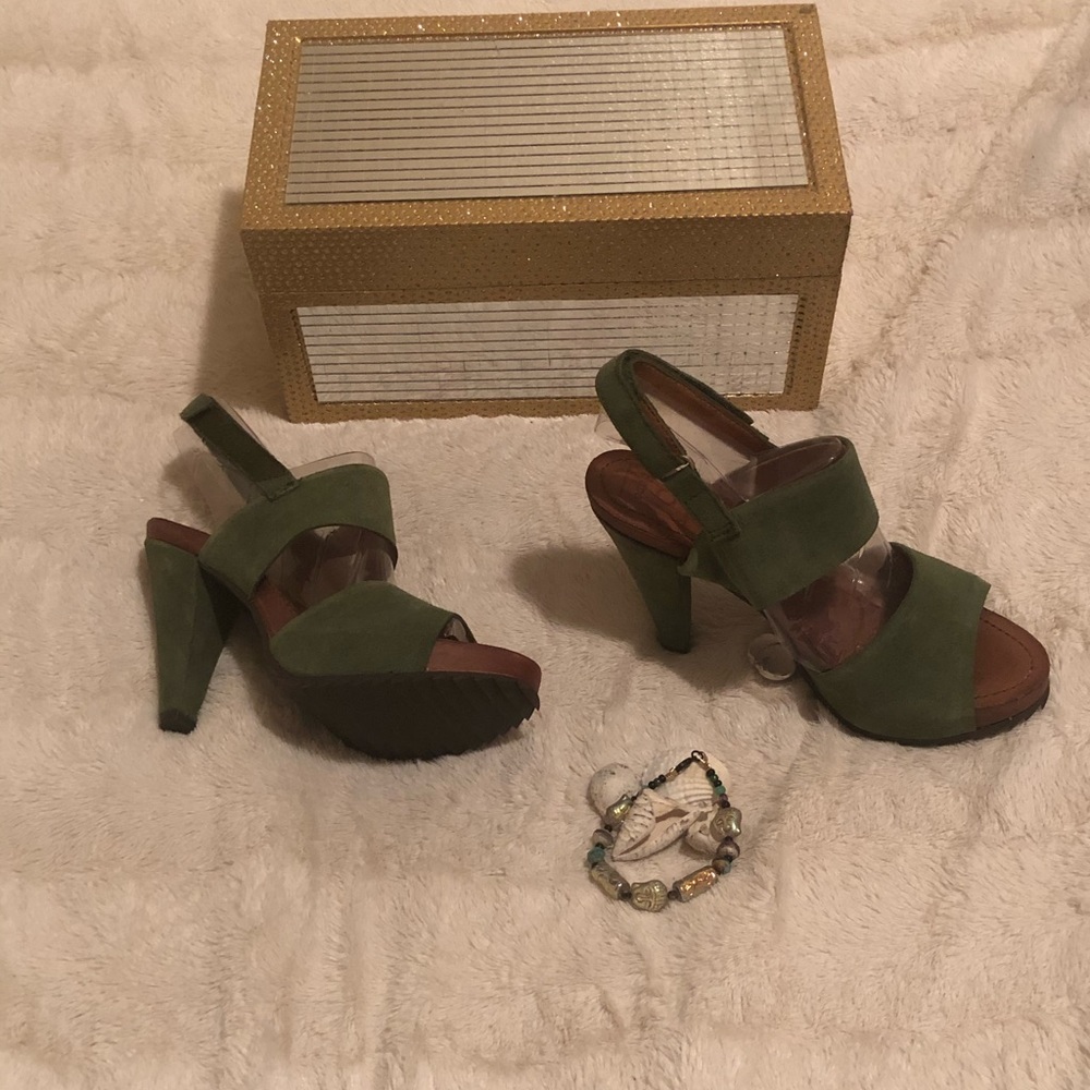 GRN WMN’S  BACIO 61 CUBAN HEELS 4.5 IN HEEL! GORG!